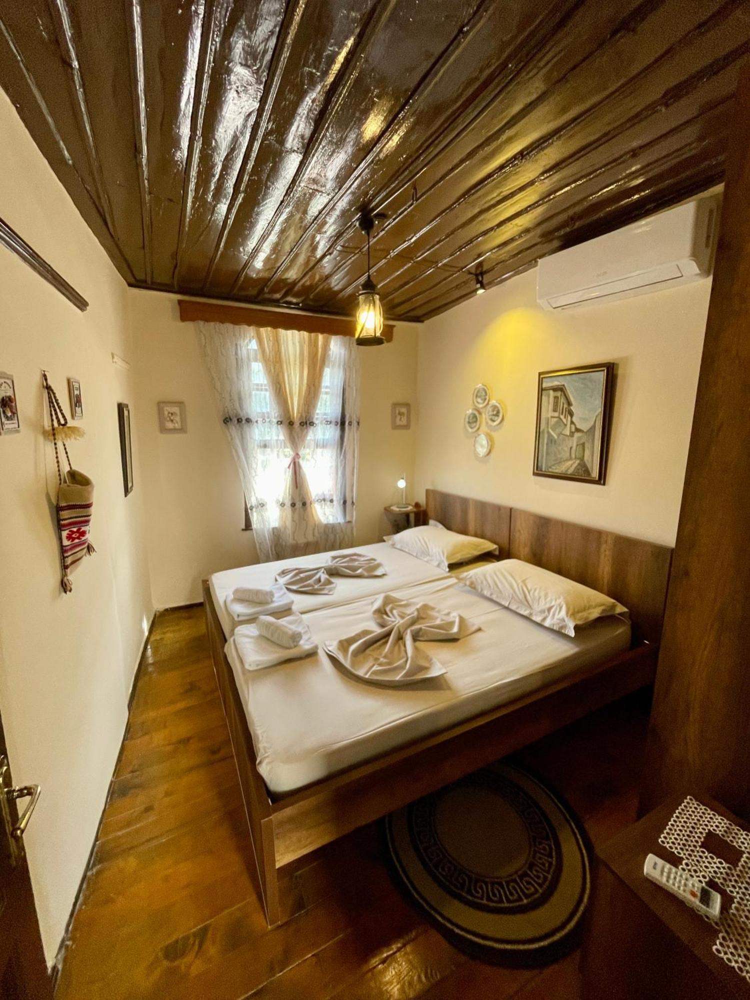 Restaurant & Guest House Semani Berat Exterior foto
